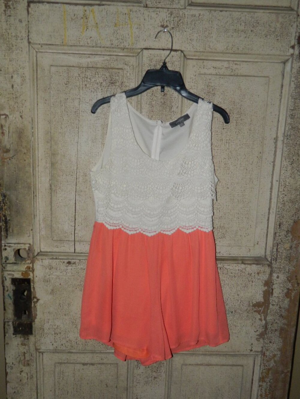 Umgee Crochet Lace Layered Romper Size S (T-34)